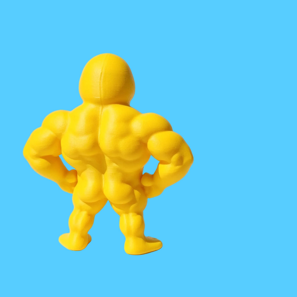 Pato de Borracha Amarelo com Corpo Musculoso Maromba Posando de Pé
